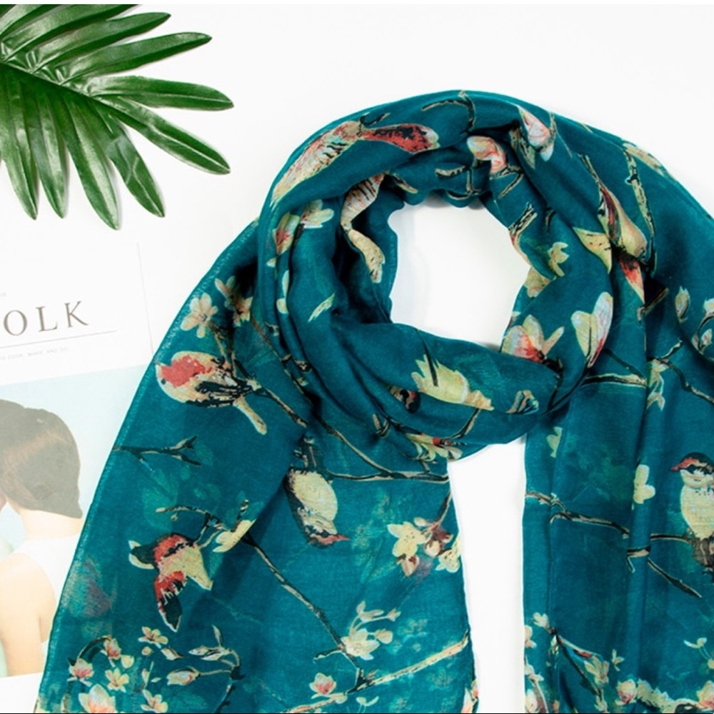 Beautiful cotton linen bird scarves - Picture 2 of 8